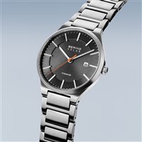 Orologio Bering Uomo Solar Titanium in Titanio 15239-779 - 15239-779
